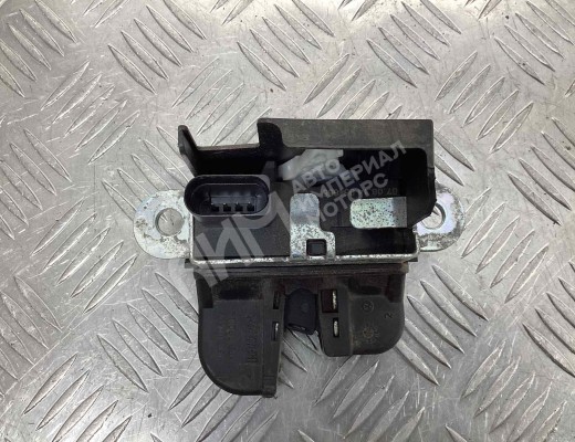 Замок багажника Volkswagen Passat B6 (3C) 2005-2010  Volkswagen Passat Passat B6 (3C) 2005-2010