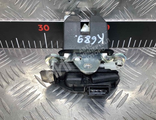 Замок багажника Skoda Fabia II (5J) 2007-2014  Skoda Fabia Fabia II (5J) 2007-2014