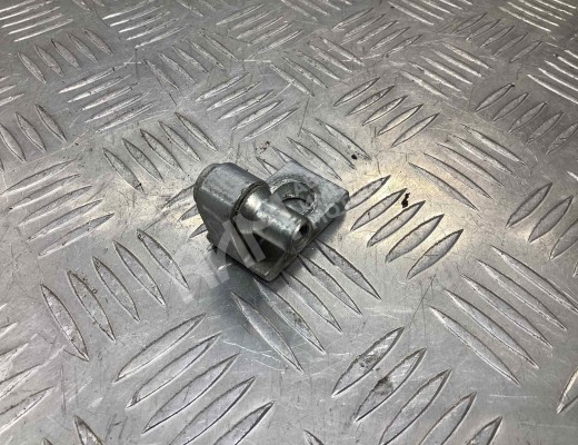 Петля двери передней правой Volkswagen Passat B6 (3C) 2005-2010  Volkswagen Passat Passat B6 (3C) 2005-2010