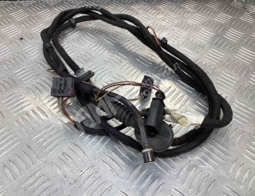 Проводка крышки багажника Volkswagen Passat B5+ (3B) 2000-2005 рестайлинг  Volkswagen Passat Passat B5+ (3B) 2000-2005 рестайлинг