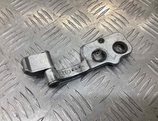 Петля крышки багажника BMW 3-Series (E46) 2001-2005 рестайлинг  BMW 3-Series 3-Series (E46) 2001-2005 рестайлинг