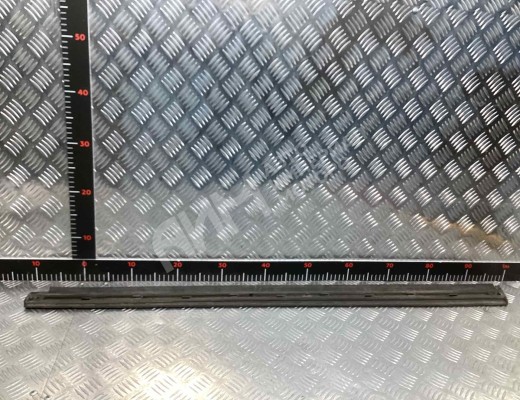 Молдинг двери передней левой Audi A4 B6 (8EC, 8E5) 2000-2004  Audi A4 A4 B6 (8EC, 8E5) 2000-2004