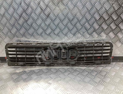 Решетка радиатора Audi A4 B6 (8EC, 8E5) 2000-2004  Audi A4 A4 B6 (8EC, 8E5) 2000-2004