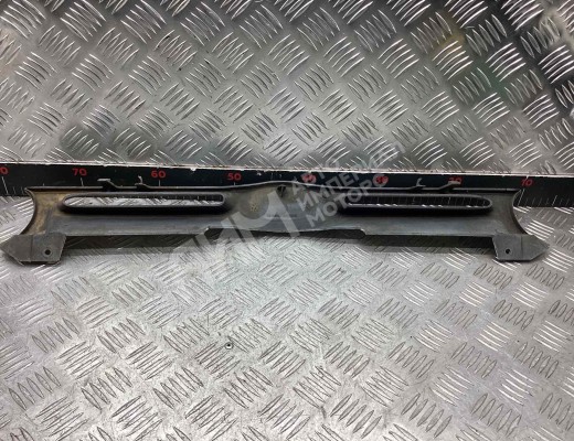 Решетка радиатора Ford Mondeo I 1993-1996  Ford Mondeo Mondeo I 1993-1996