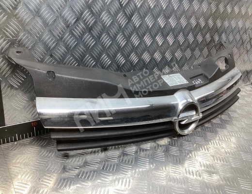 Решетка радиатора Opel Astra H 2004-2007  Opel Astra Astra H 2004-2007