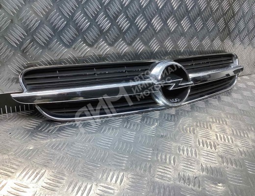 Решетка радиатора Opel Vectra C 2002-2005  Opel Vectra Vectra C 2002-2005