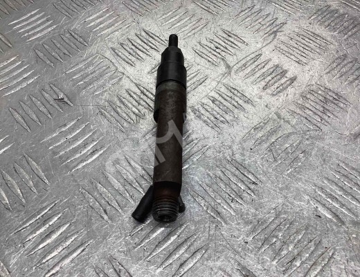Форсунка Skoda Octavia A4 Tour (1U) 2000-2010 рестайлинг  Skoda Octavia Octavia A4 Tour (1U) 2000-2010 рестайлинг