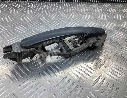 Ручка наружная задняя левая Volkswagen Golf IV (1J) 1997-2004  Volkswagen Golf Golf IV (1J) 1997-2004