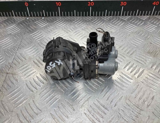 Кран отопителя (печки) Audi A6 C6 (4F) 2004-2008  Audi A6 A6 C6 (4F) 2004-2008